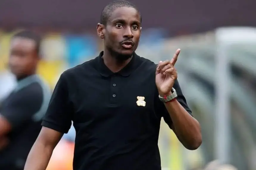 عاجل..الوداد يُنهي تعاقده مع المدرب موكوينا ويكلف بنهاشم بقيادة الفريق مؤقتًا